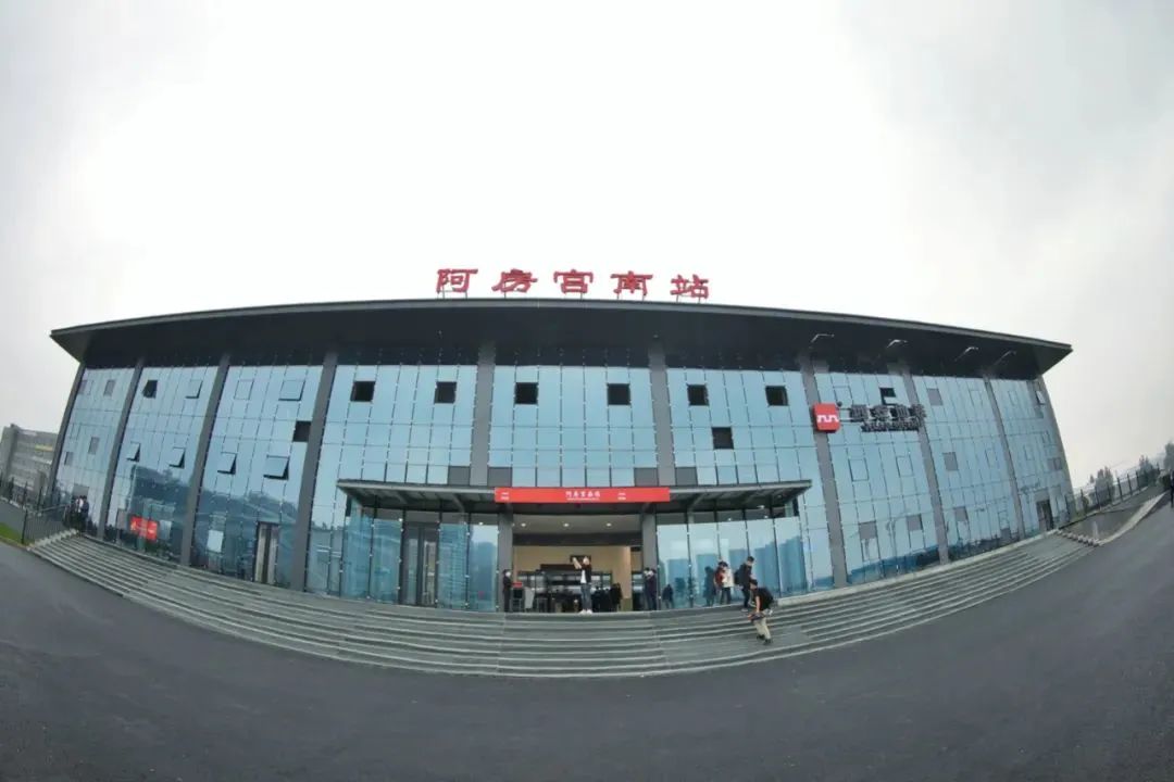 我省首条市域(郊)铁路改造示范项目西户铁路于今日起载客试运营