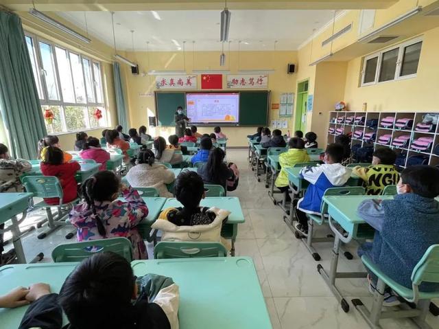 築夢新徵程,一起向未來|定州市開元學校《開學第一課》精彩紛呈