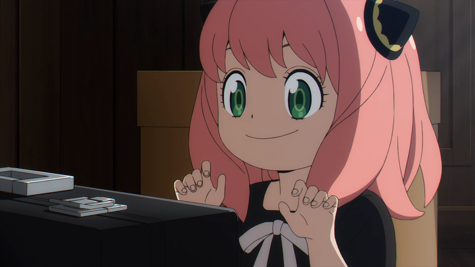 动画《间谍过家家》第1集:喜提瓜神"安妮亚"多个可爱表情包!