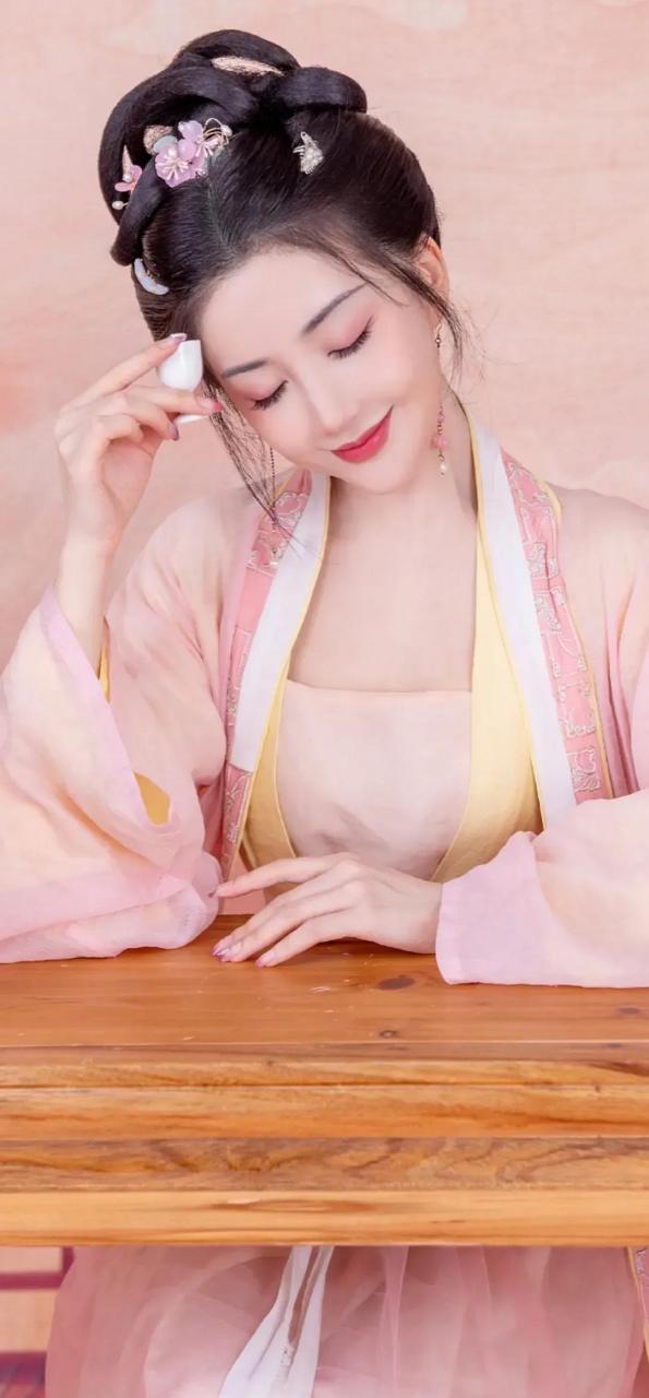 第1406期图赏:优雅迷人的陈欣予