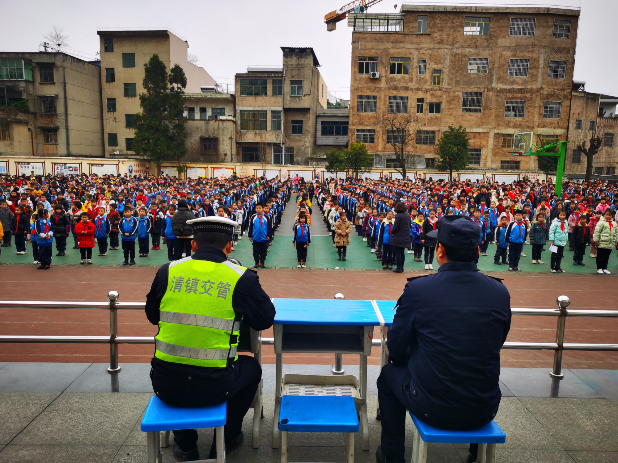 清镇市卫城小学扎实上好"开学第一课"