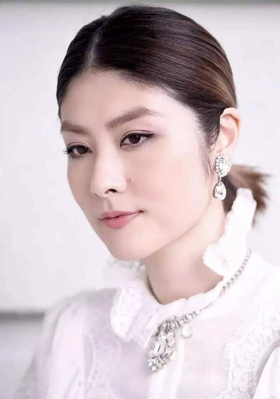 陈慧琳首谈车祸受伤细节 医生不断重复伤口好深