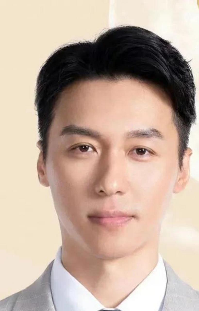 《风吹半夏》播出后,演员杨德民更新了自己的社交平台,称:我一定