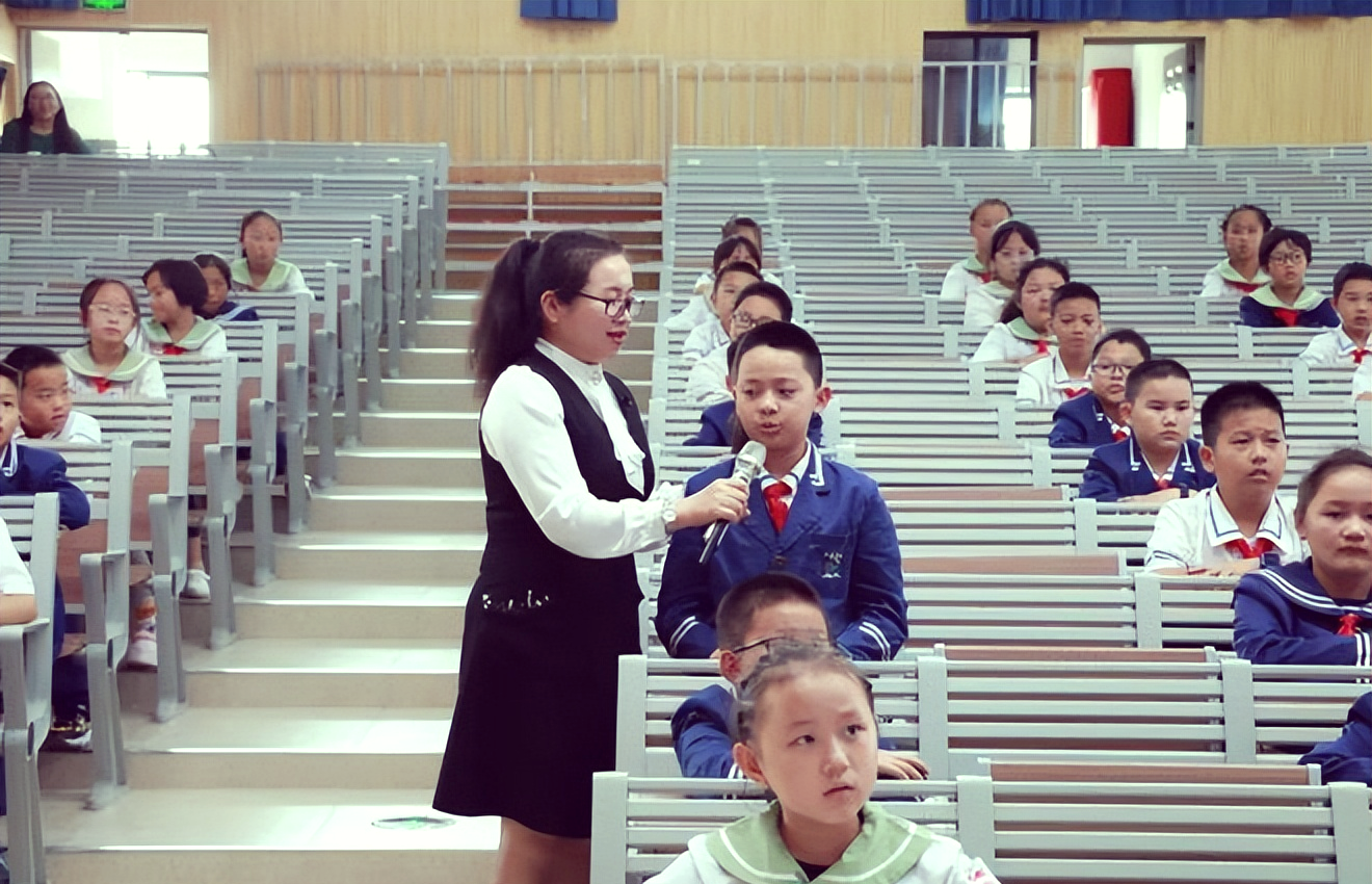 全民参与:大理市下关三小的文明创建之旅