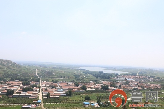 临沂全面打赢脱贫攻坚战纪实报道——平邑县保太镇万松山庄第一书记明