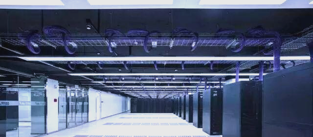 高效节能:led灯具在计算机机房照明中的角色与优势