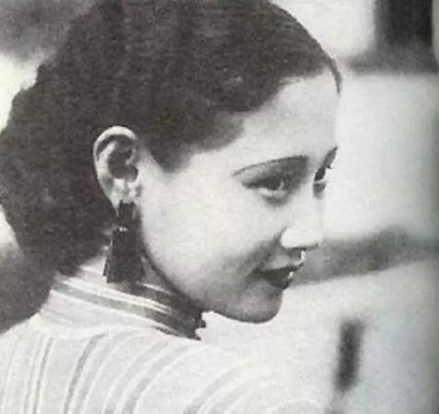 美女特工向影心,戴老板的情人,毛人凤的老婆,为何沦落精神病院