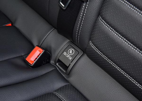 奔驰c260的儿童锁位置及座椅接口类型疑问