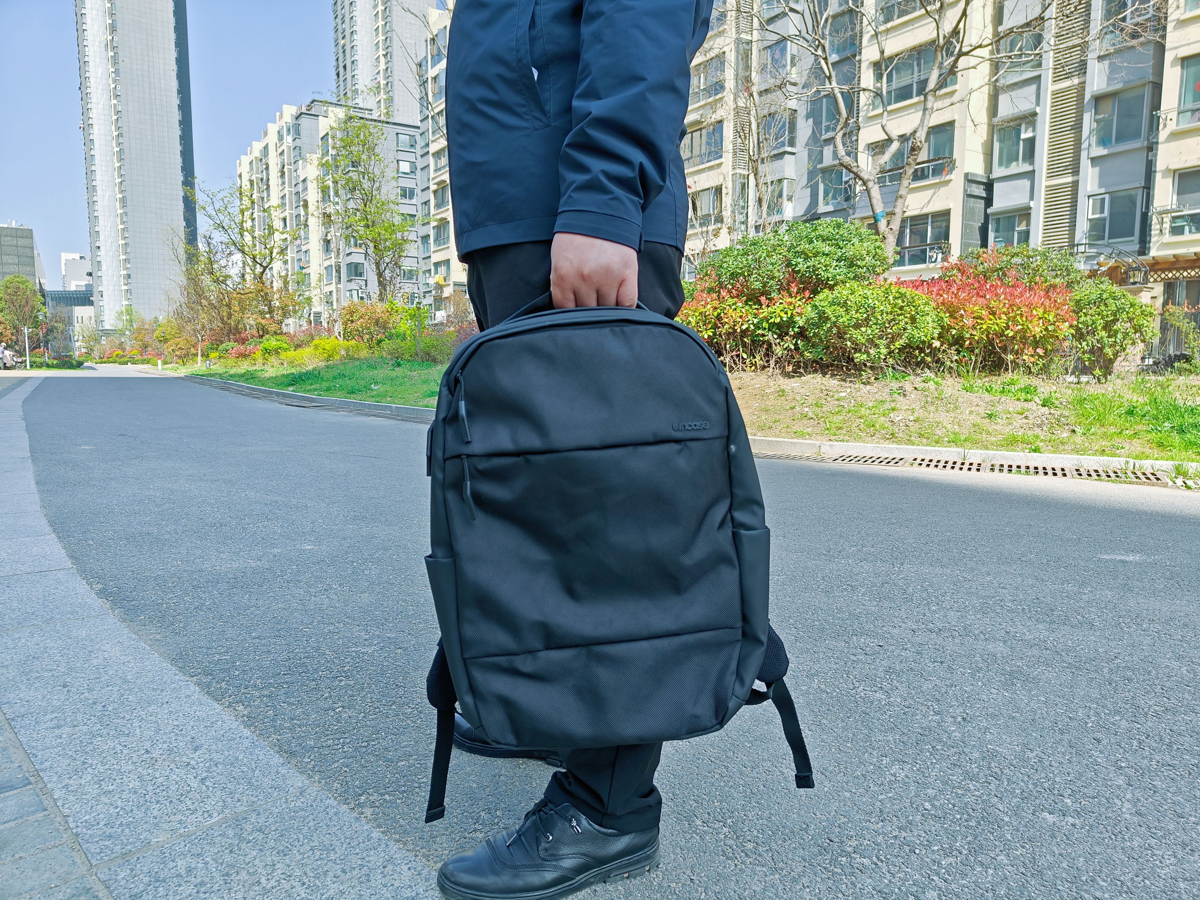 incasecity通勤包:兼顾设计感和实用性,你的通勤背包首选