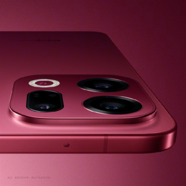 OPPO Find X9系列特别色亮相：红色机身 独创绒砂工艺