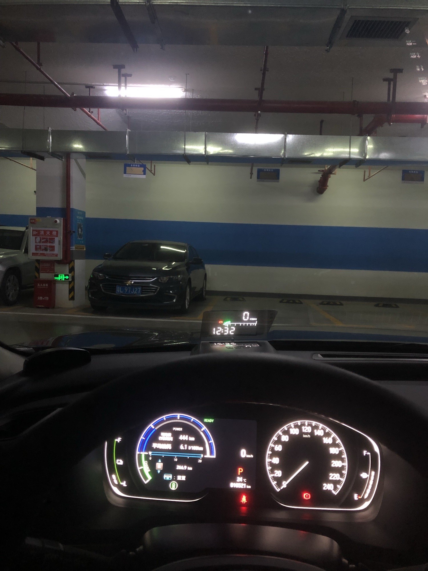 告别低头看仪表盘~十代雅阁抬头显示 专车专用