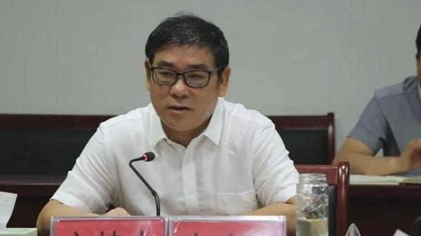 安仁:李建军调研学前教育发展暨大班额化解工作