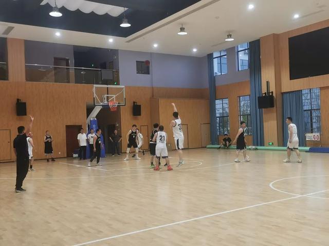 贵溪市中医院举办第一届"杏林杯"篮球比赛