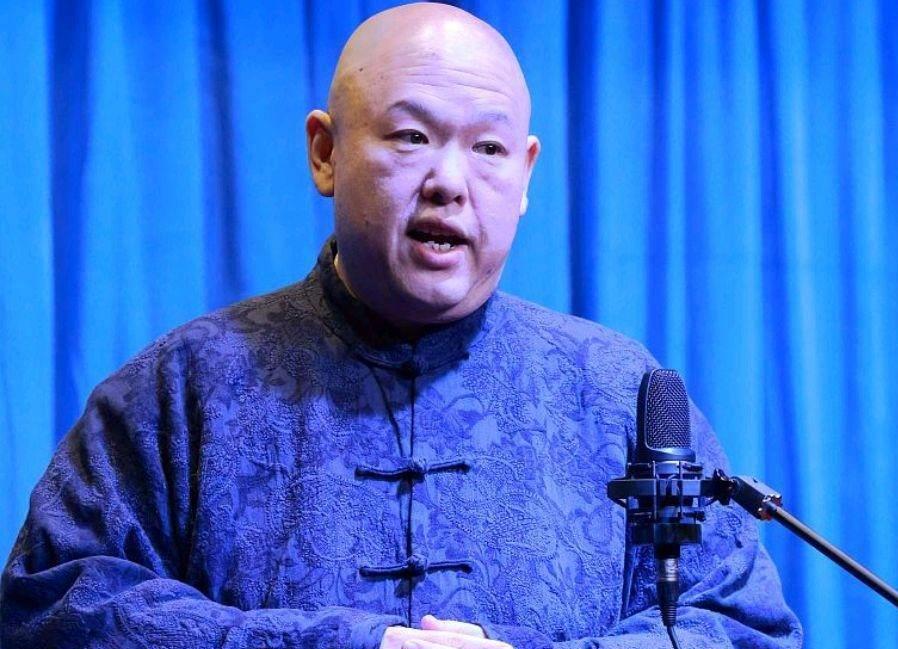 王玥波说老婆是李菁粉丝,杯子上都有李菁照片,认识我就跟我走了