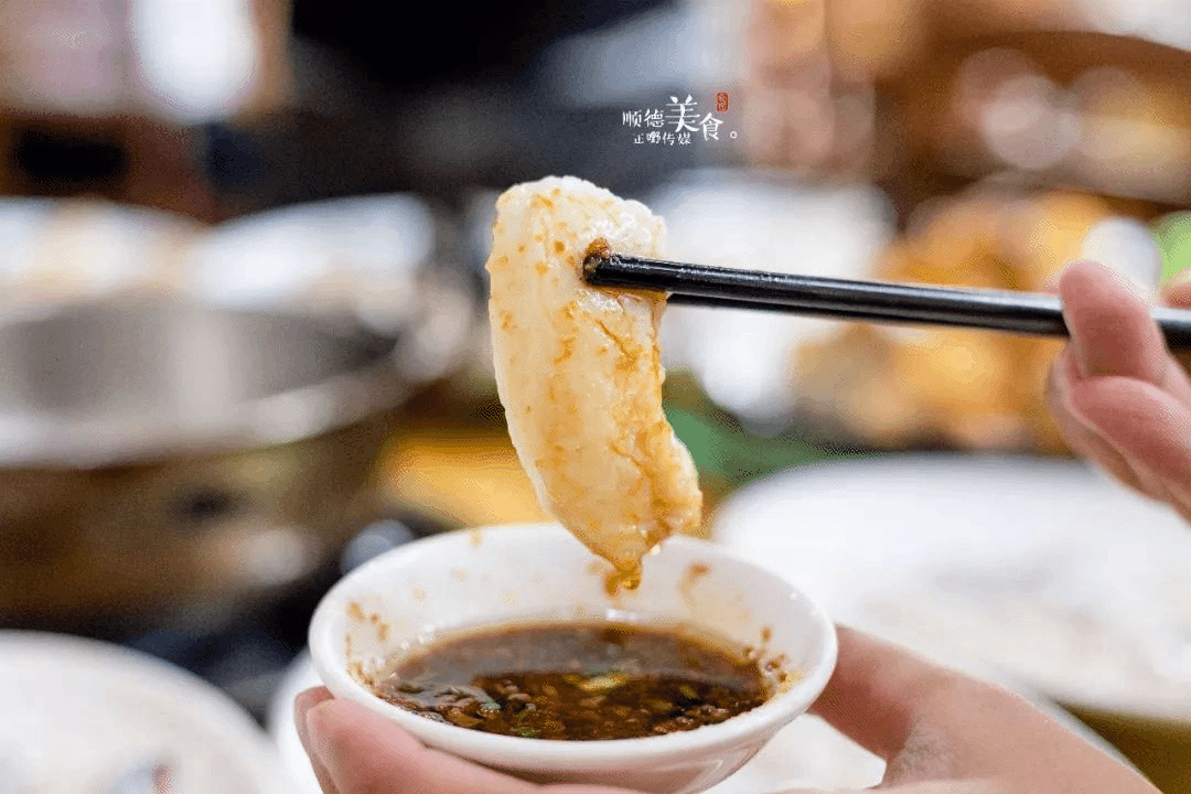 德云居作为北滘有名的私房菜馆,由老板将老屋改造而成,内里房间相连