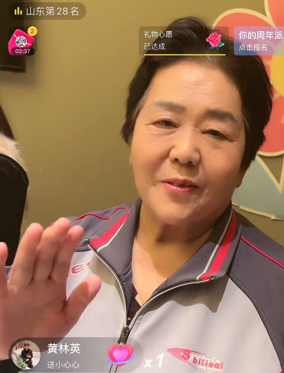 3岁网红"小天赐"刚过生日,70岁母亲脑梗住院,网友:自作自受