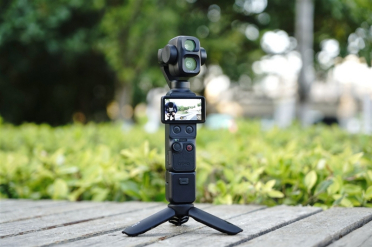三倍双摄加持 + D-Log 2 曲线！大疆DJI OSMO Pocket 4P全面评测：补齐短板，化身口袋电影机