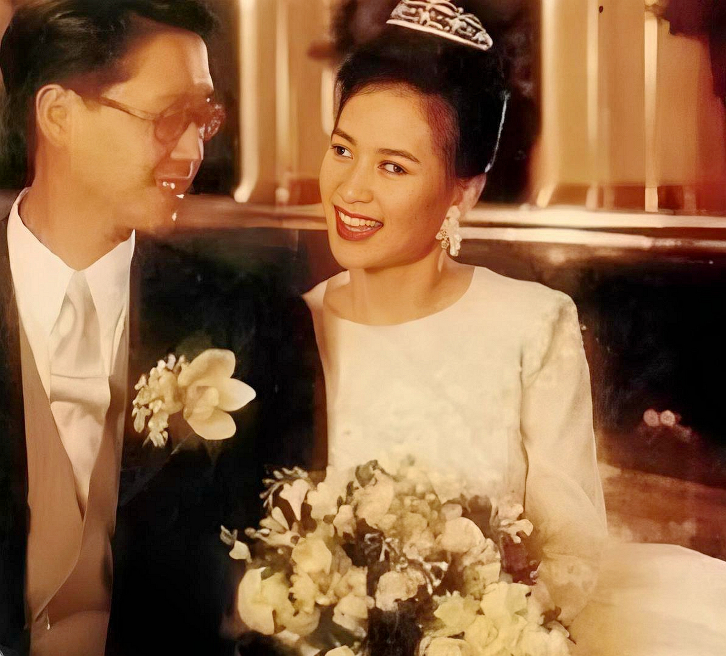 当中何超琼嫁给许晋亨痛吗?