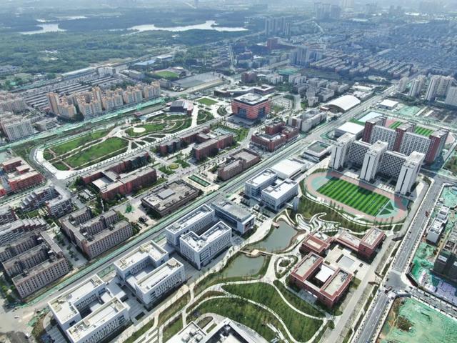 成都大学斯特灵学院获批成立,今年将面向全国首届招生