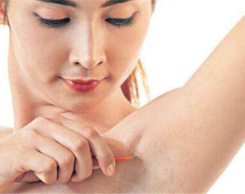 你觉得有腋毛是什么感觉?为什么有的人腋下却很干净?不妨了解