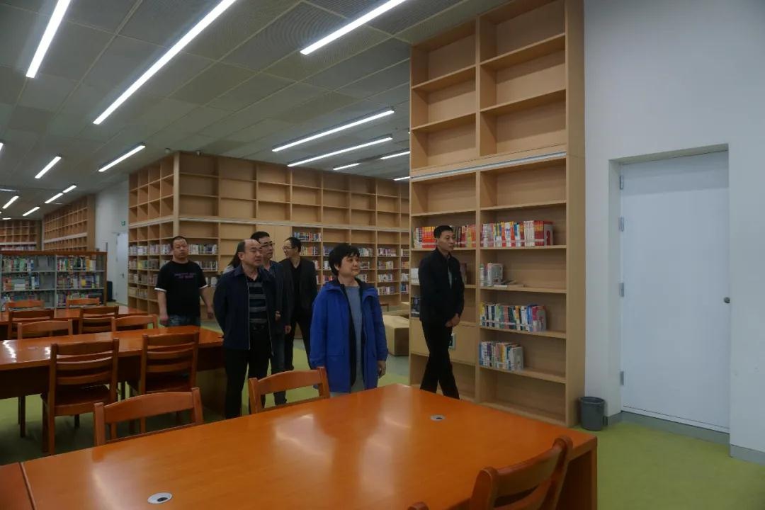 河北省图书馆党委书记靳志军到张家口市图书馆指导工作