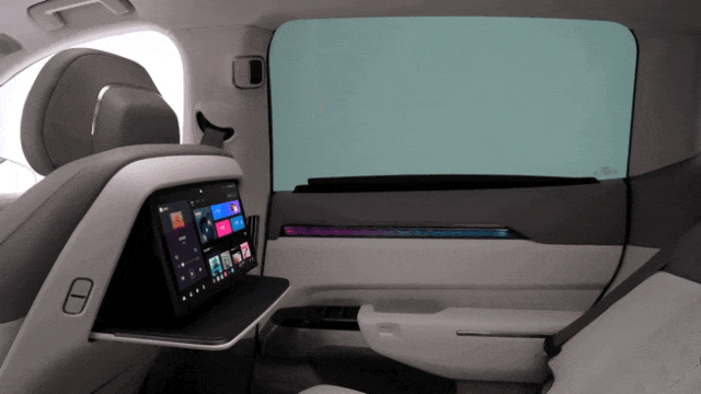 极氪8X猎装造型正面对决理想L8奶爸车，37万起谁才是家庭豪华出行的最终答案？-有驾