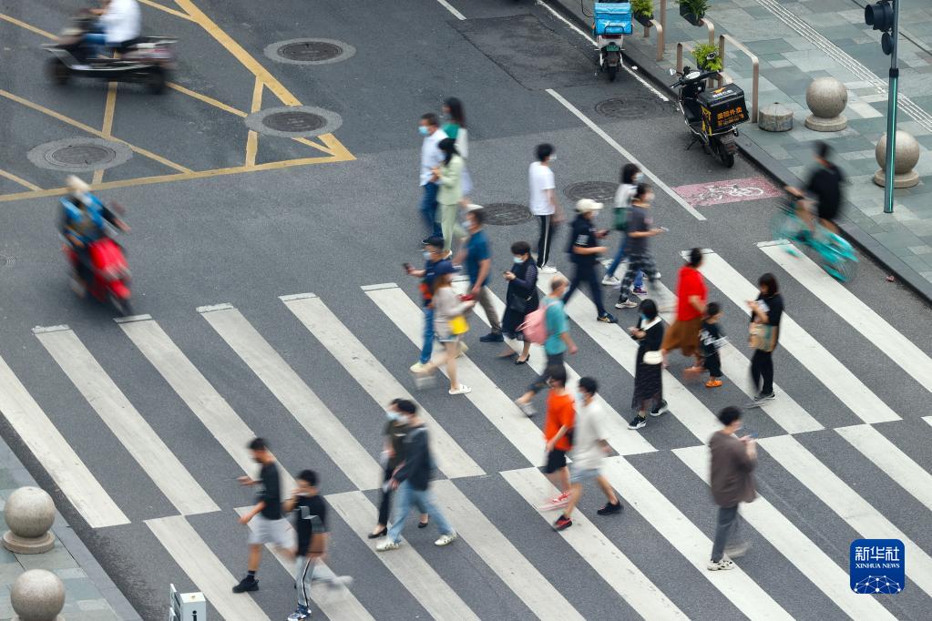 成都有序恢复生产生活秩序