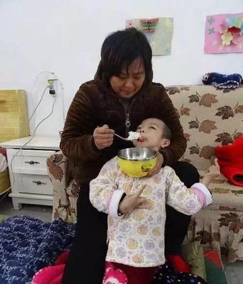 孩子上初中后婆婆想来照顾,但孙子的一句话,令奶奶哑口无言