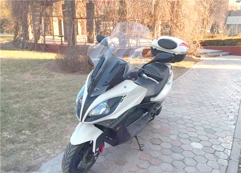 光阳赛艇250:台湾原厂大踏板的全貌