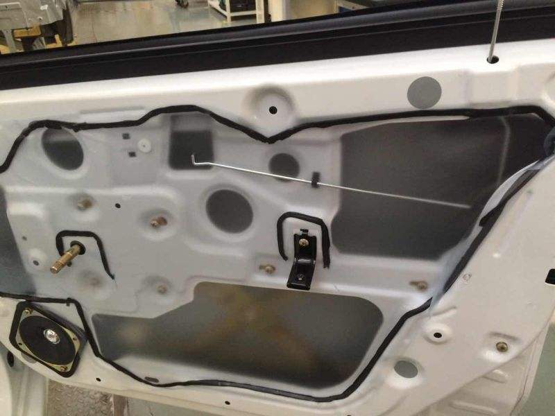 HOWO truck door component