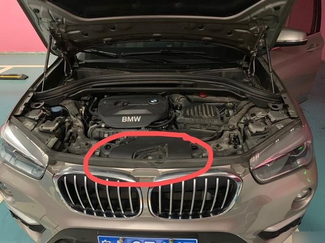 宝马5系空调进气口在哪