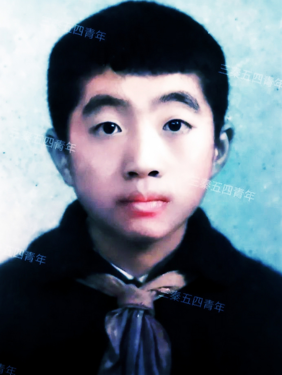 出生于1940年代的林立果自然成为了林帅夫妇的宠儿.