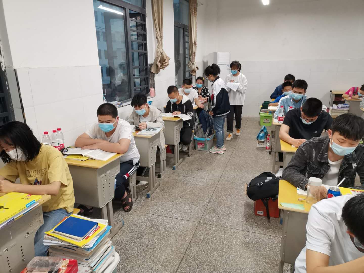 众志成城克时艰 义无反顾赴高考—麻城二中高三复学备考侧记