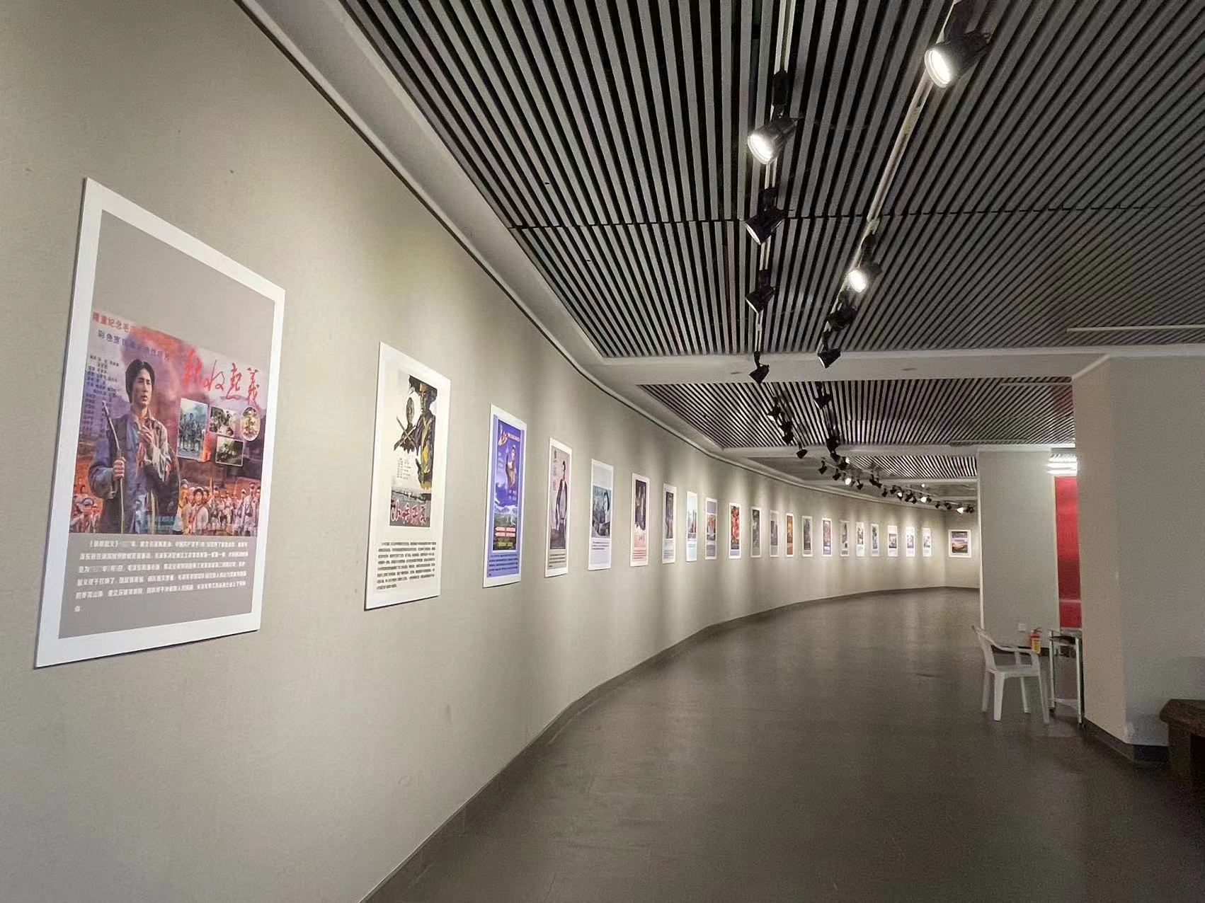 讲好银幕故事,珠海开设红色经典影片海报展