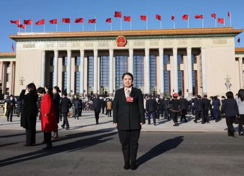 2024两会国企新声第四辑大力发展绿色低碳经济深入推进美丽中国建设