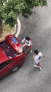 女神离婚了,以为有很多接盘侠,但现实令她失望了!这都不接?