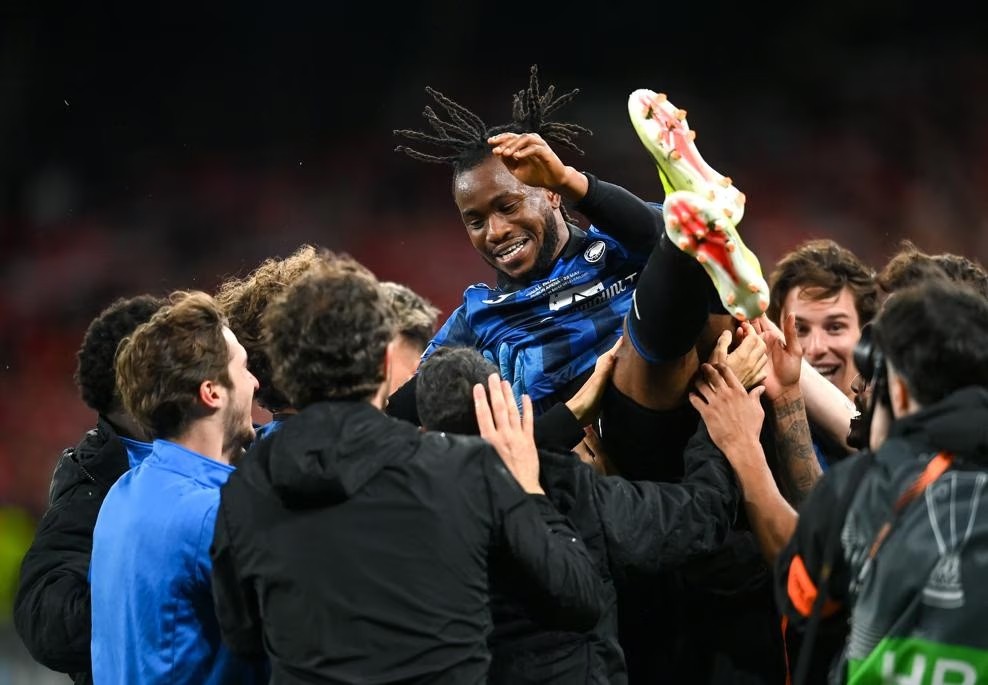 为你而自豪,母队查尔顿祝贺卢克曼欧联杯夺冠