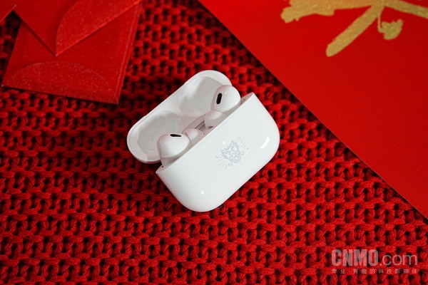 戴上AirPods Pro龙年特别版 给新年一点特别的“仪式感”-第5张-科技-土特城网