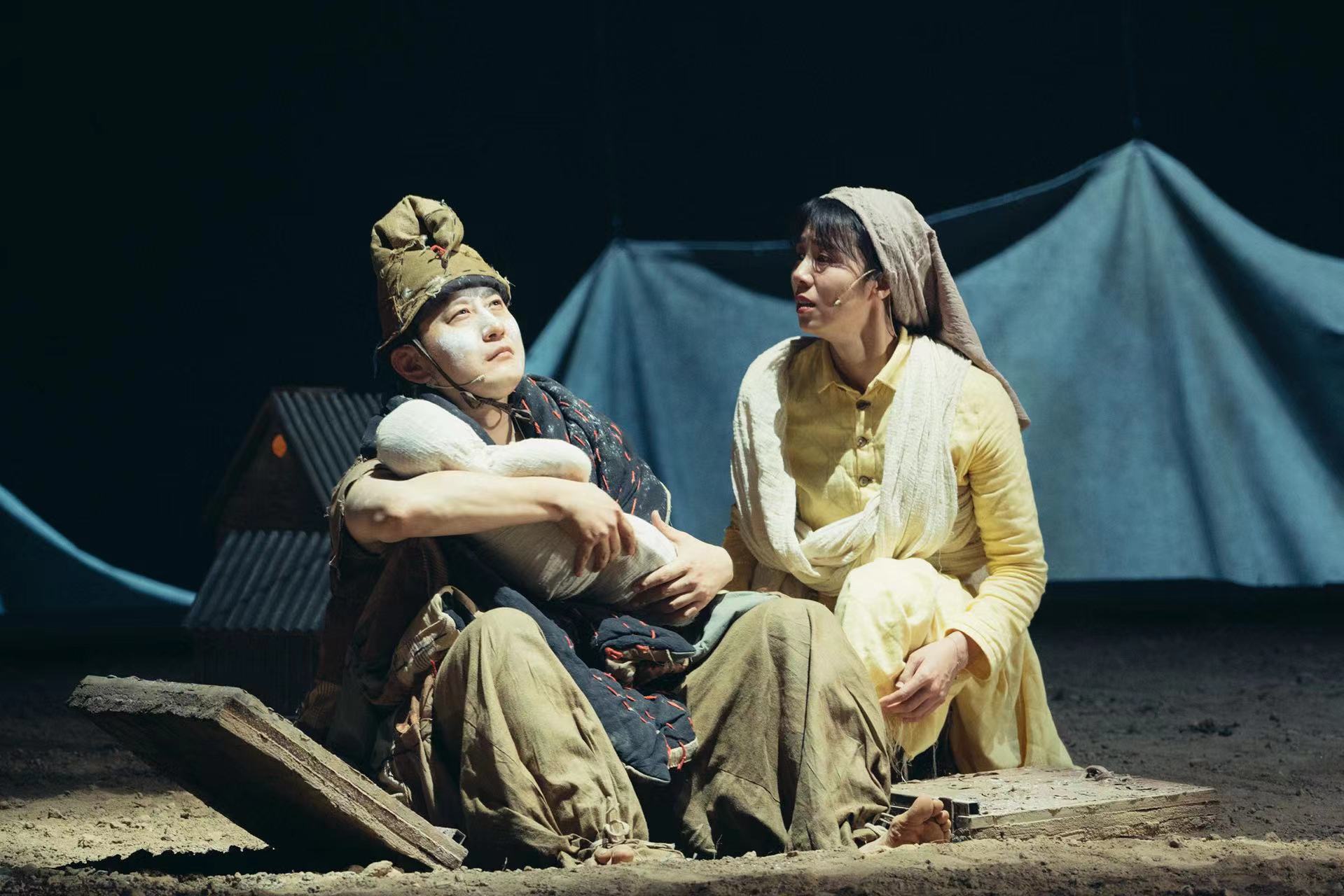 倪大红,孙莉领衔主演话剧《安魂曲》中文版郑州站来了!