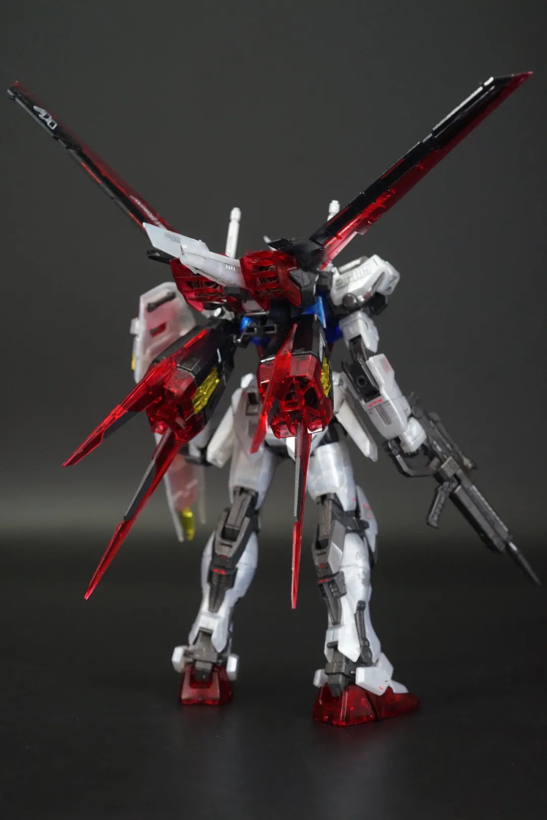 万代mg强袭高达ver.rm 彩透版