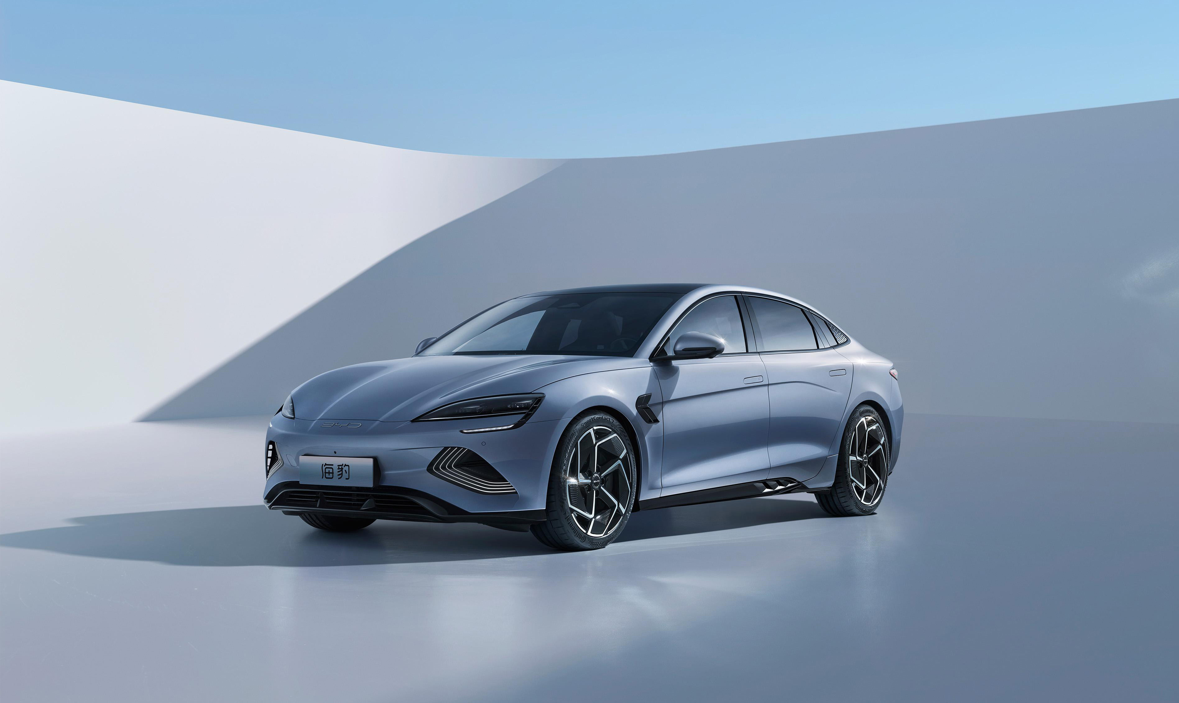 较量丨比亚迪海豹vs 特斯拉model 3,谁是新能源中级轿车最优解?