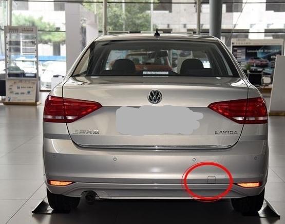 大众朗逸车后面有拖车挂钩吗?