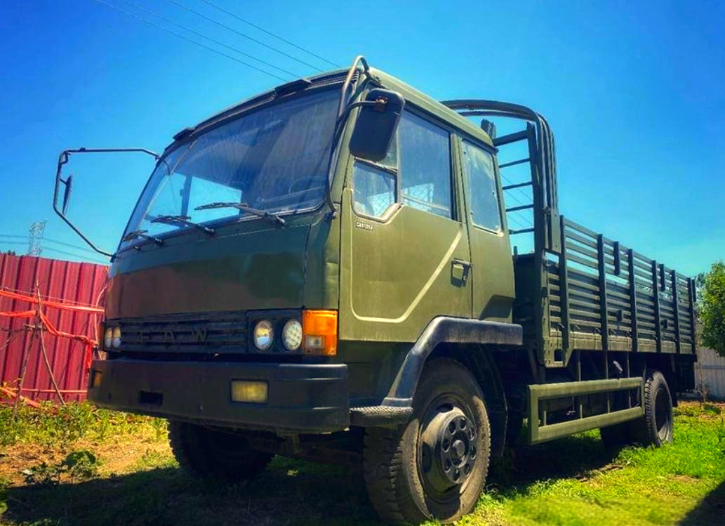 15,解放ca1121作为解放系列军用卡车中的第三代"平头柴",自90年代中期