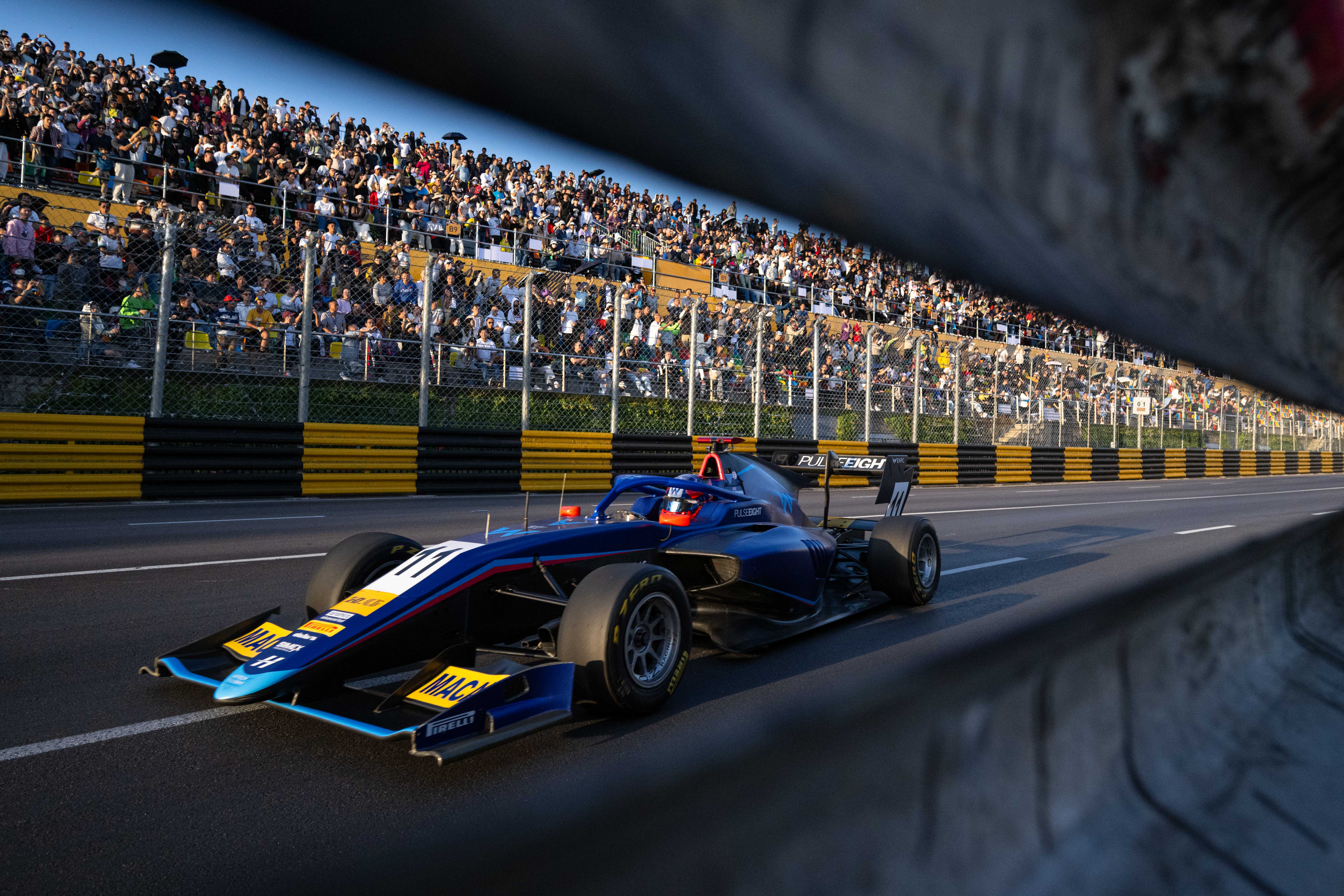 赛车——澳门格兰披治三级方程式:英国车手布朗宁夺冠