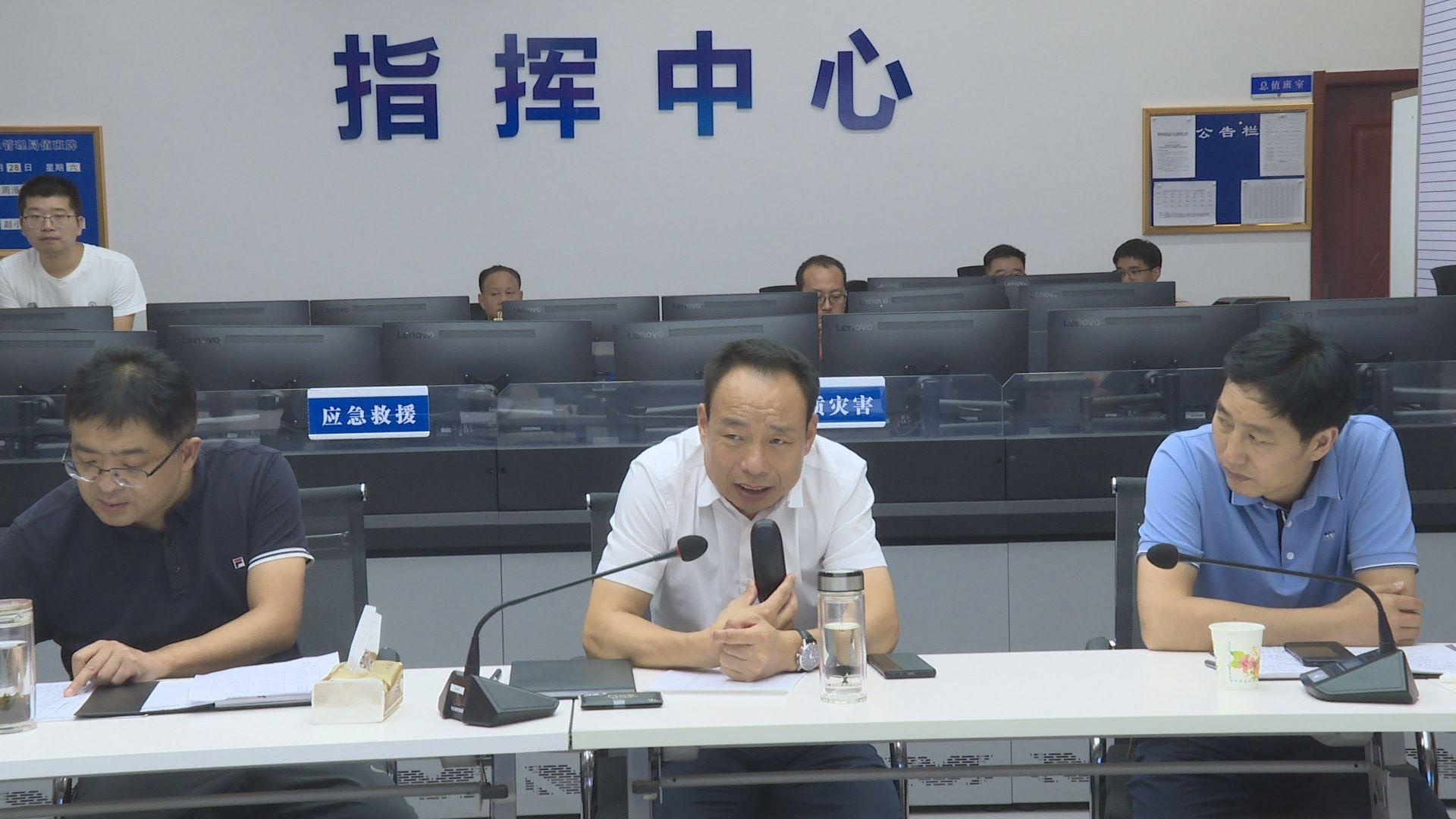 魏小林督导防汛防滑工作