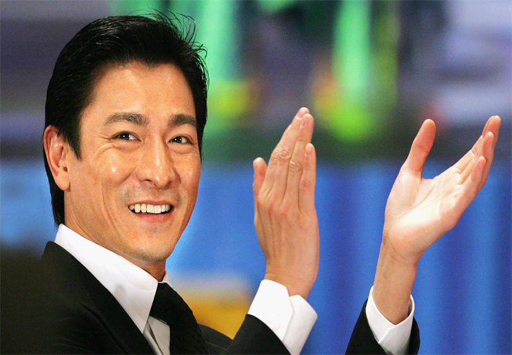 《拆弹专家2》解析刘德华演技,尤其这个镜头,值得拍手叫好