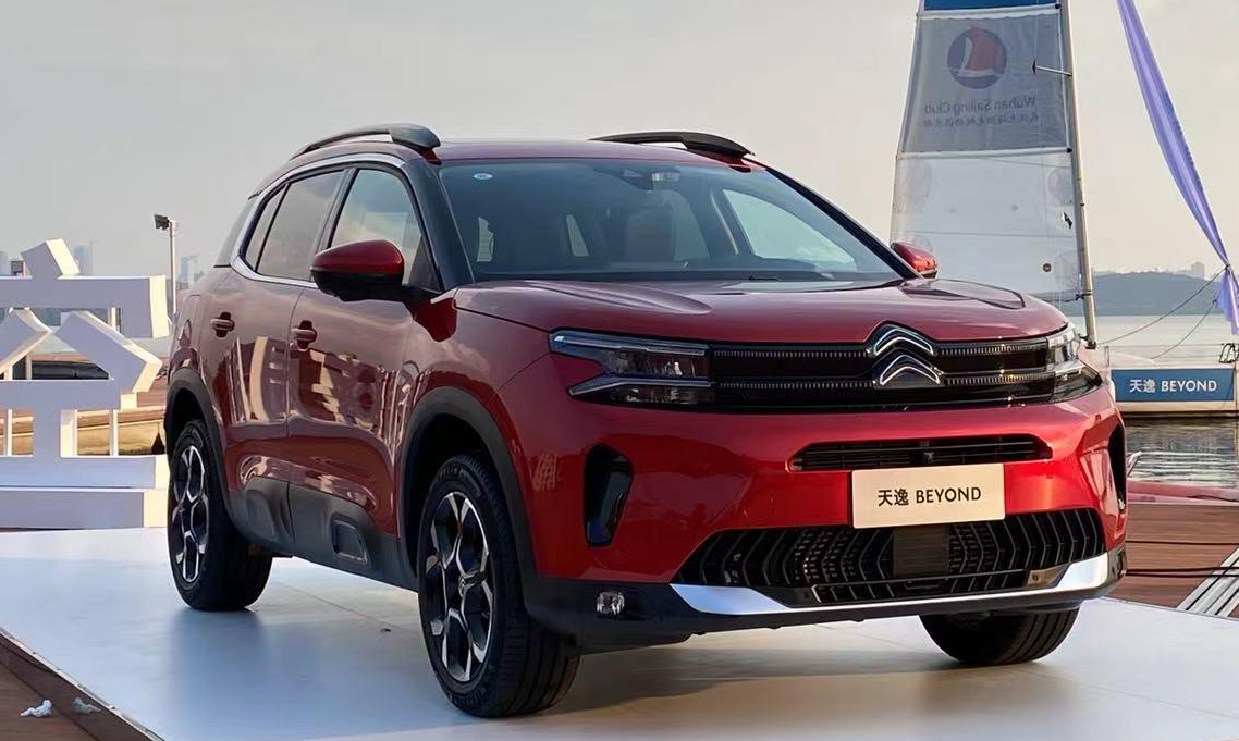 近日备受期待的全新雪铁龙天翼beyond正式亮相,开启了一场豪华suv颠覆