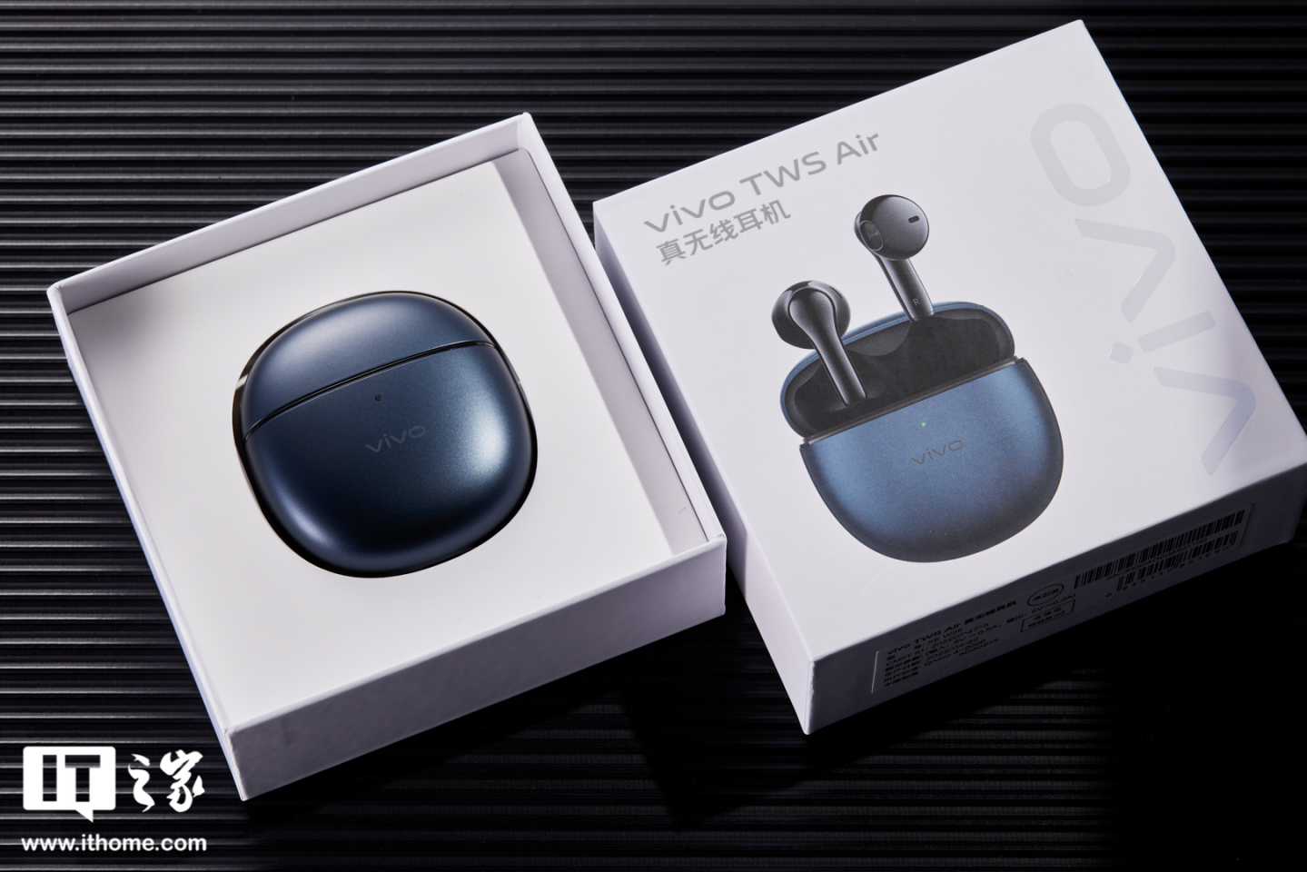 「it之家开箱」vivo tws air 真无线耳机原石蓝配色图赏