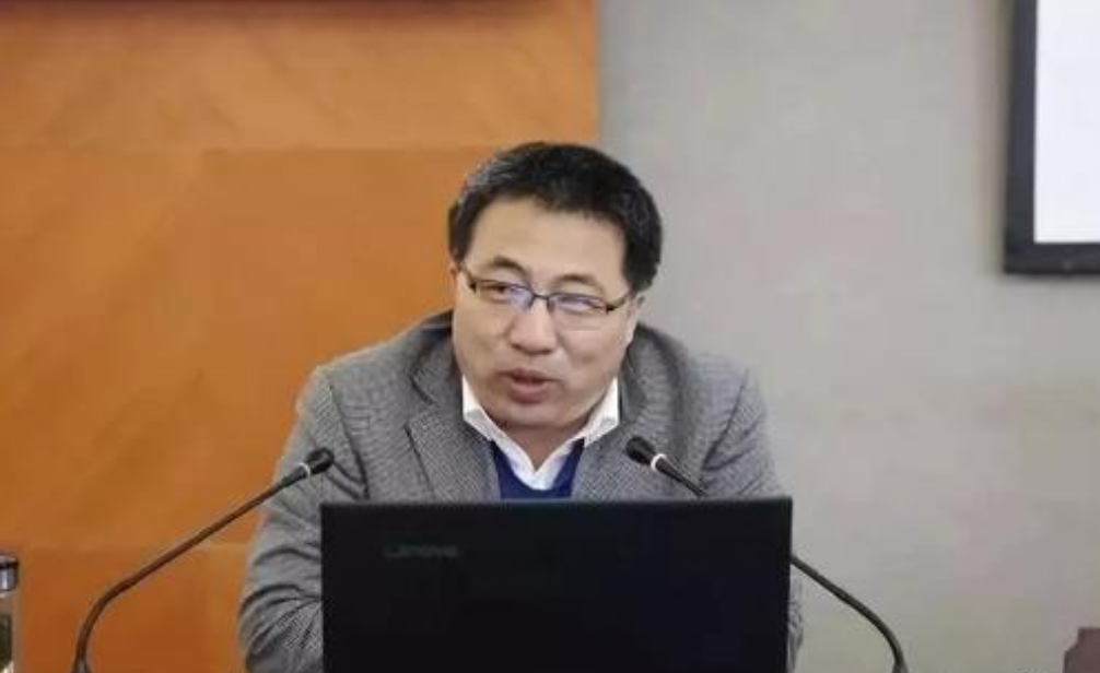 在抗疫背景下,各国争端不断却军费增加,魏旭东:一箭双雕