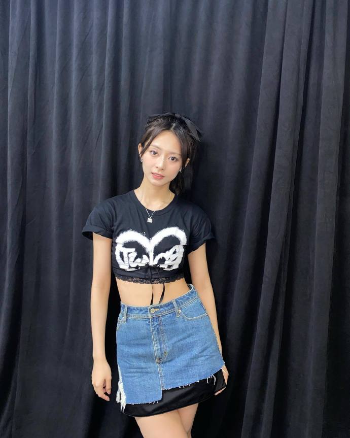 twice子瑜永远元气满满,不变的美貌中心